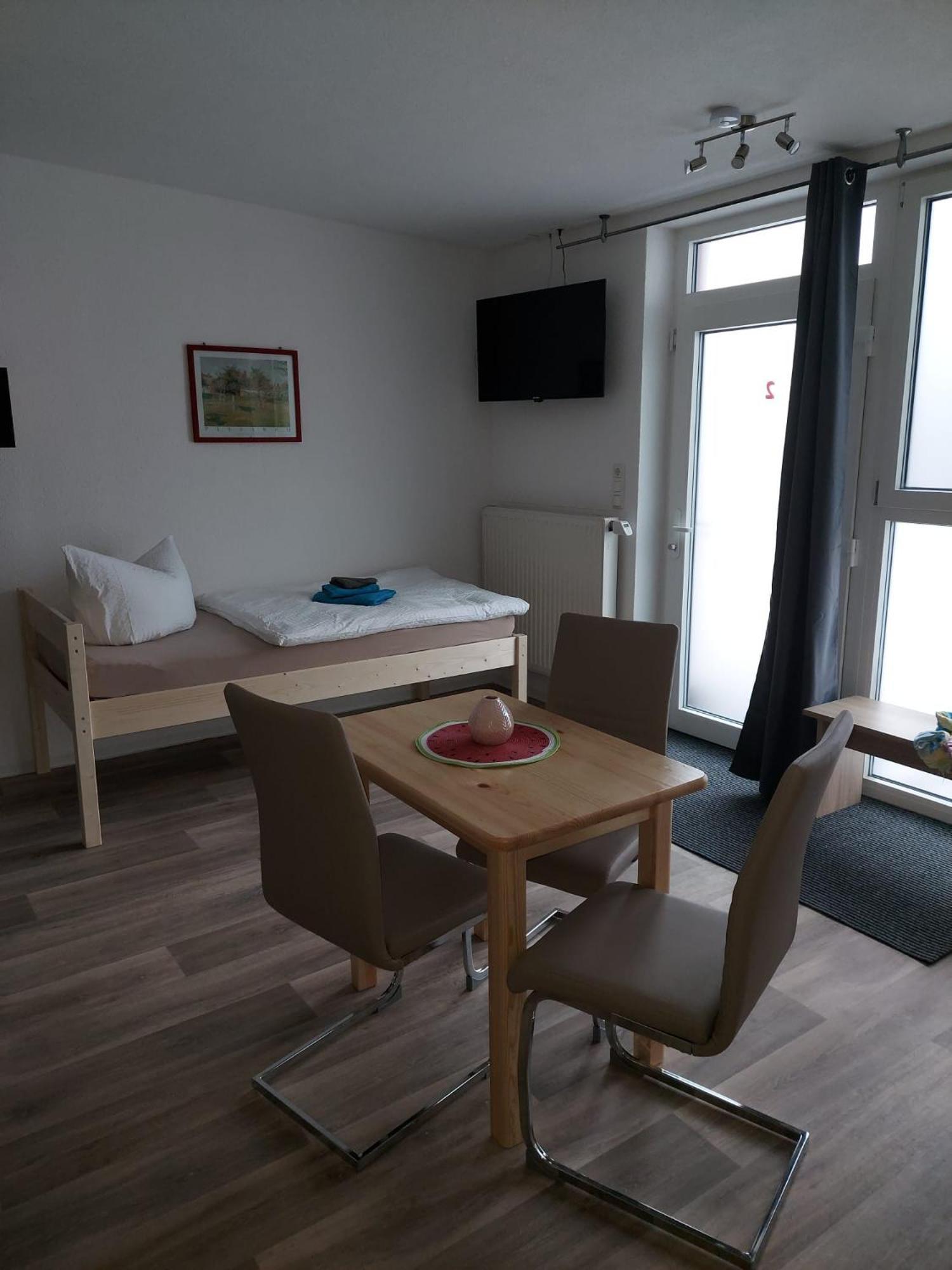 City-Pension Senftenberg / Apartment Nr. 3 Екстериор снимка